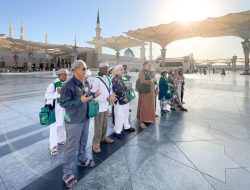 30 Jamaah Haji Serui Khusyuk Jalani Arbain di Madinah, Semua Sehat